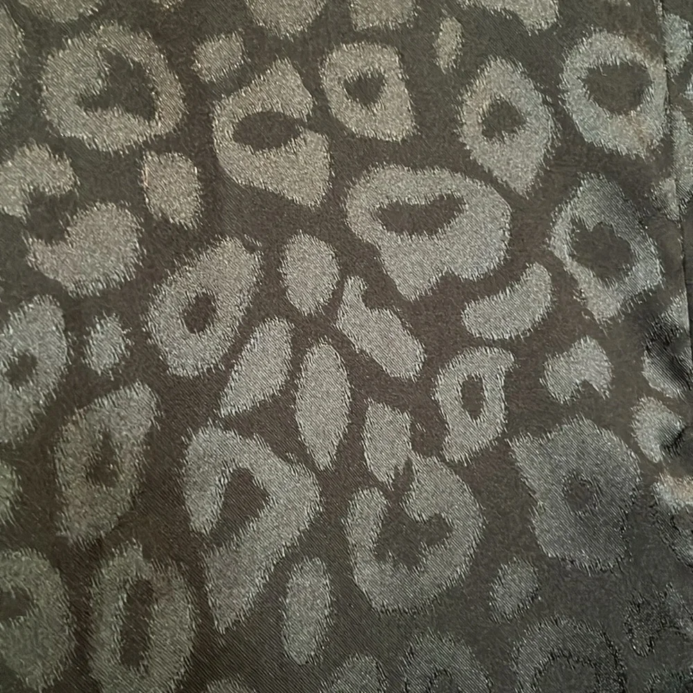 Entro Black Leopard Print V-Neck Puff Sleeve Dress with Pockets - Picture 12 of 12